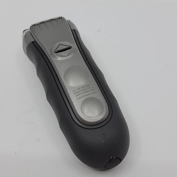 Braun Series 3 390cc-4 Cordless Rechargeable Mens Self-Cleaning Electric Shaver - Picture 6 of 15